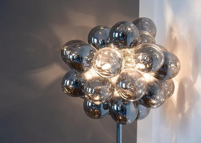 Modern Und Ruhig, Mit Garage & Ps4, Nahe Messe, Rue Und Uniklinik, Voll Ausgestattete Kueche, Bad Mit Dusche Und Badewanne *